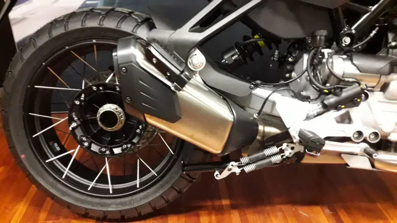 Moto Guzzi Stelvio PFF (2024 - 26) (7)