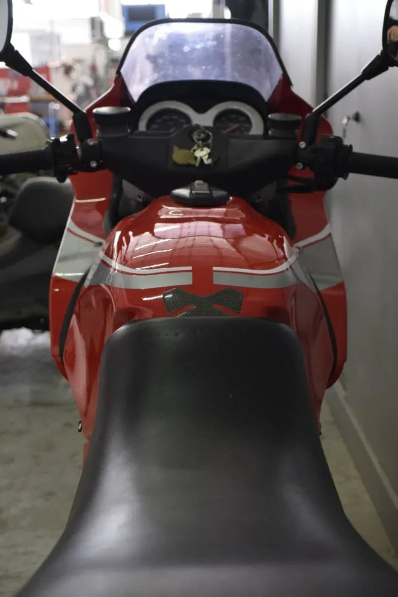 Cagiva Alazzurra 650 (14)