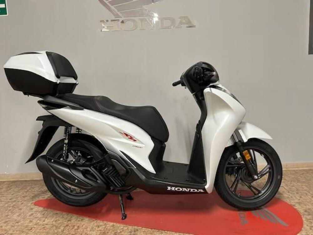 Honda SH 150i Sport (2022 - 24) (2)