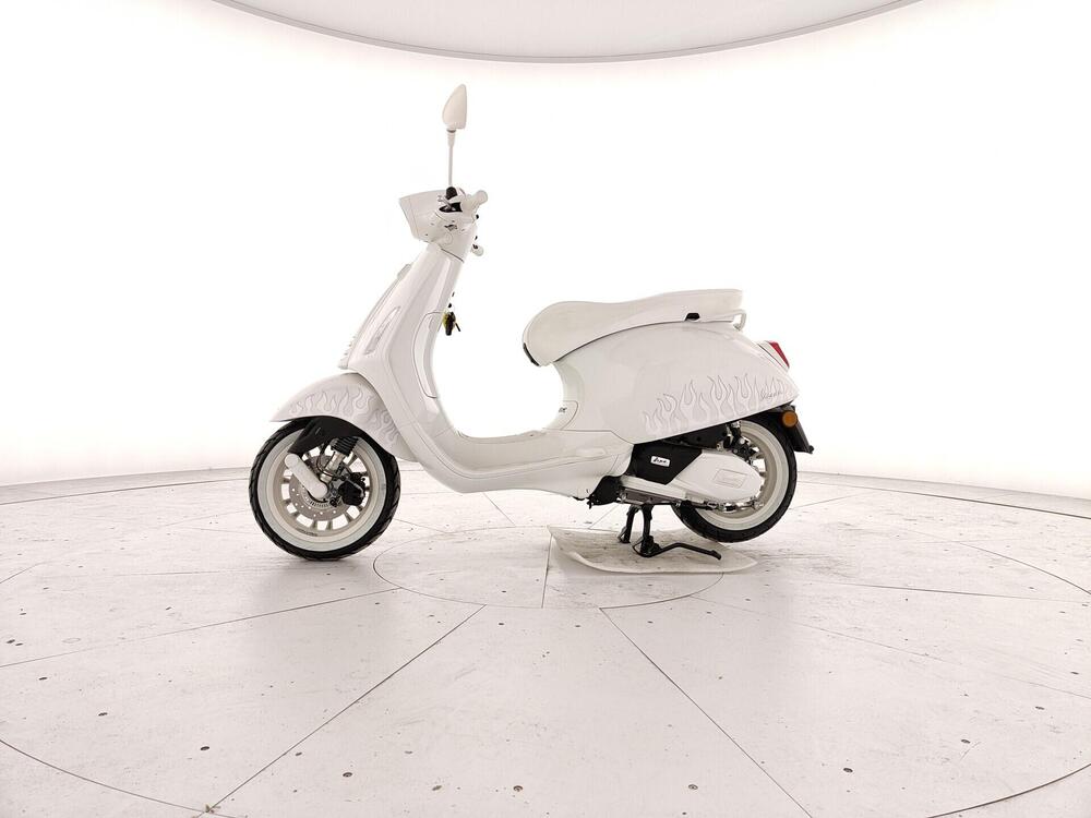 Vespa Sprint 125 Justin Bieber (2022 - 24) (2)