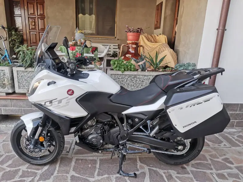 Honda NT 1100 DCT (2022 - 24) (2)