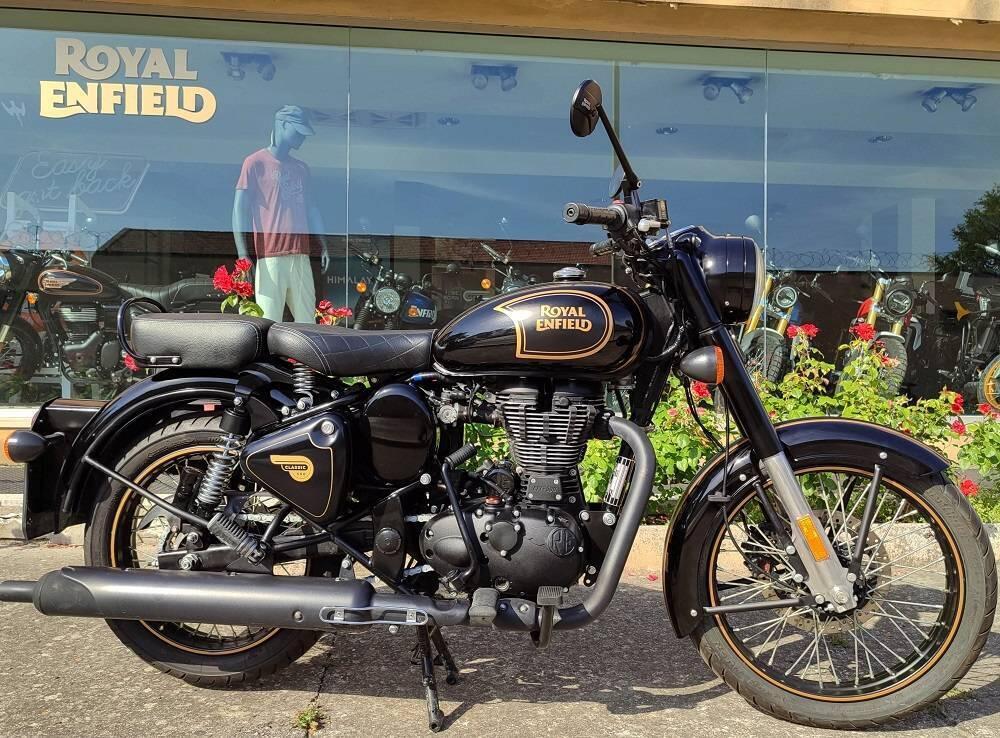 Royal Enfield Classic 500 EFI Tribute (2021)