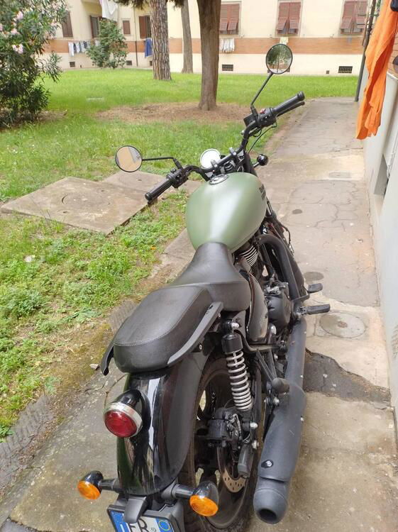 Royal Enfield Meteor 350 Fireball (2021 - 24) (2)