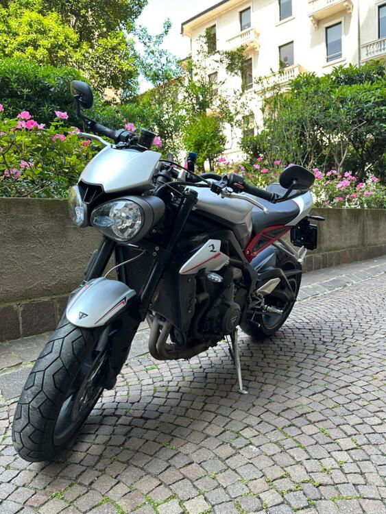 Triumph Street Triple R (2017 - 20) (2)