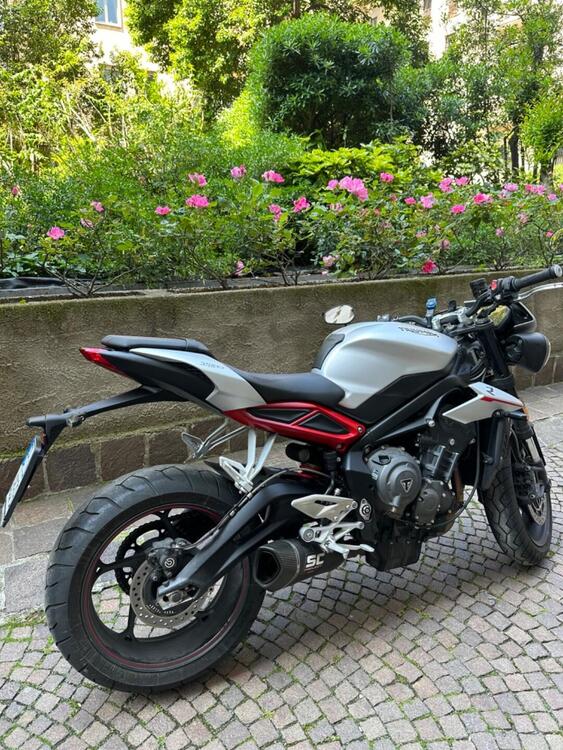 Triumph Street Triple R (2017 - 20) (3)