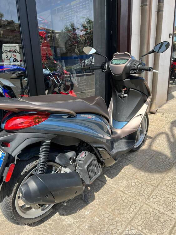 Piaggio Medley 125 (2020) (4)