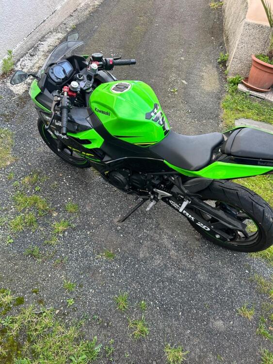 Kawasaki Ninja 400 KRT (2018) (3)