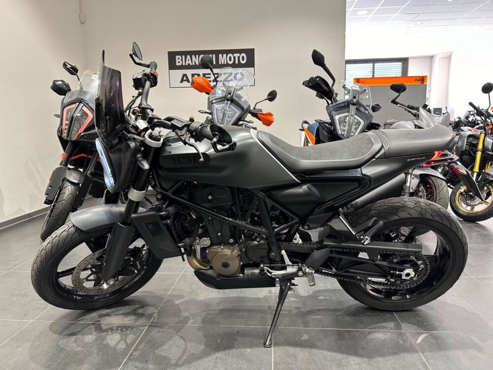 Husqvarna Svartpilen 701 (2019) (5)