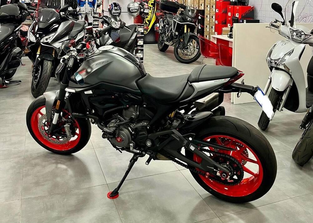 Ducati Monster 937 + (2021 - 24) (2)