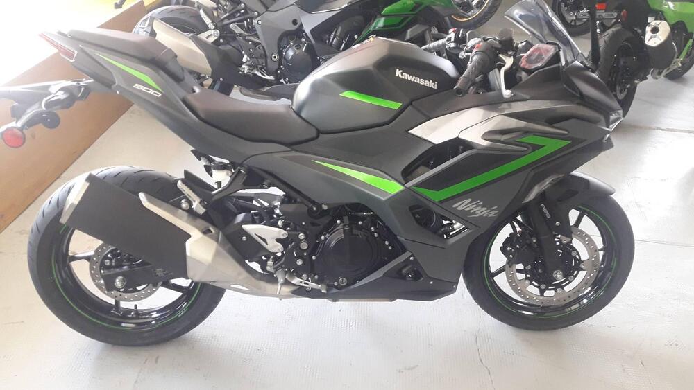 Kawasaki Ninja 500 SE (2024) (2)