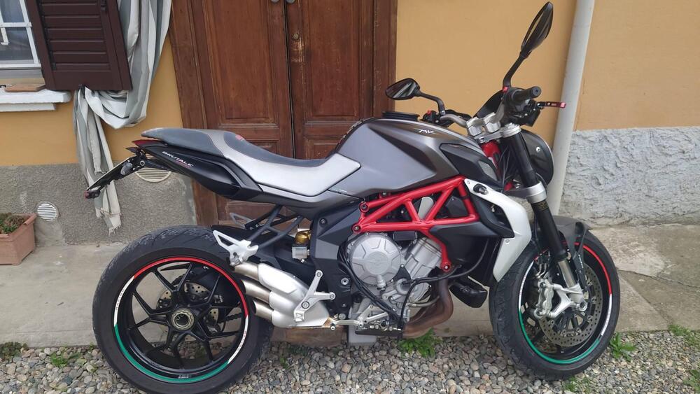 MV Agusta Brutale 800 EAS ABS (2012 - 15) (3)