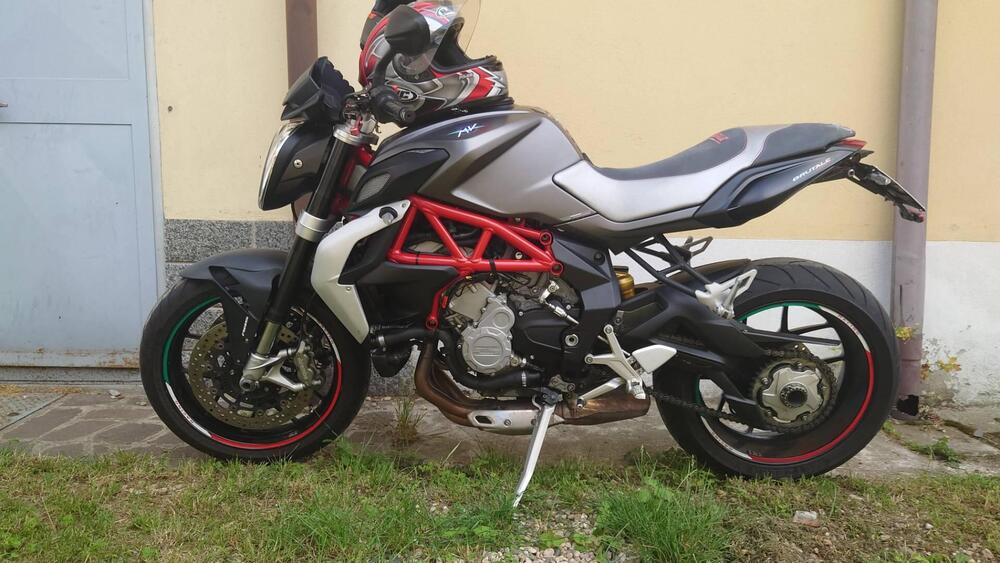 MV Agusta Brutale 800 EAS ABS (2012 - 15) (4)