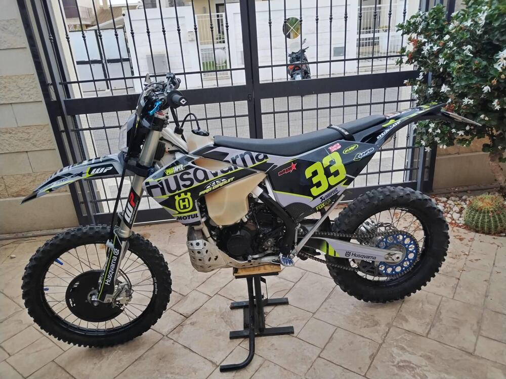 Husqvarna TE 250i (2018) (5)