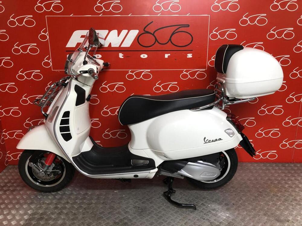 Vespa GTS 300 Hpe (2021 - 22) (3)