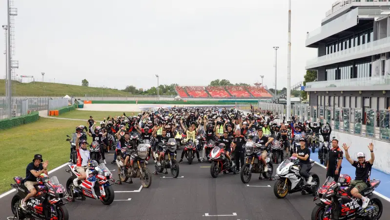 Aprilia All Stars 2024: la festa a Misano &egrave; stata uno spettacolo unico. Ecco com'&egrave; andata [GALLERY]