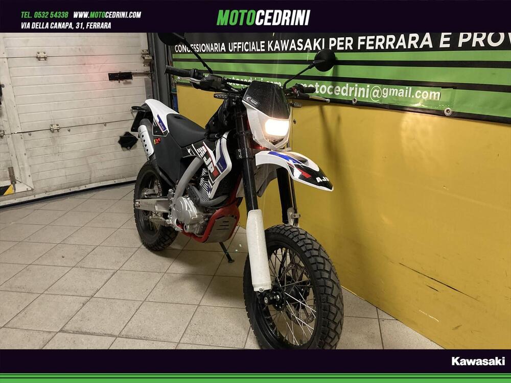 AJP PR4 240 Enduro Pro (2019 - 20) (5)