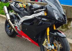 Aprilia RSV 1000 R Factory (2006 - 09) usata