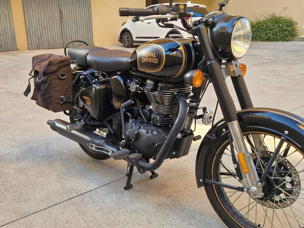 Royal Enfield Classic 500 EFI Tribute (2021) (3)