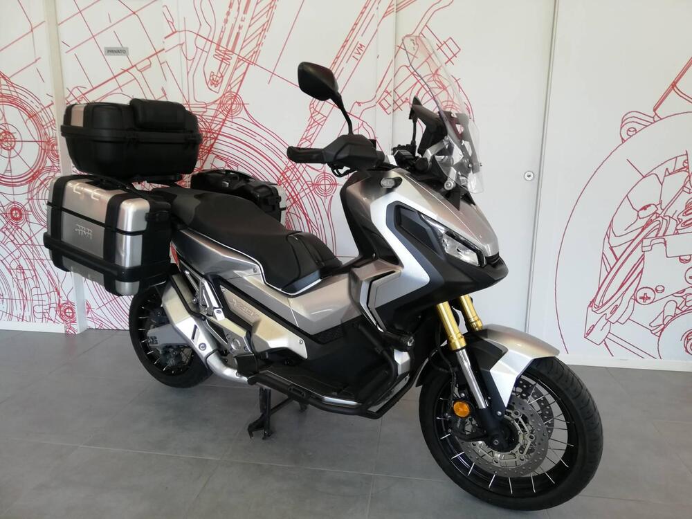 Honda X-ADV 750 (2017) (3)