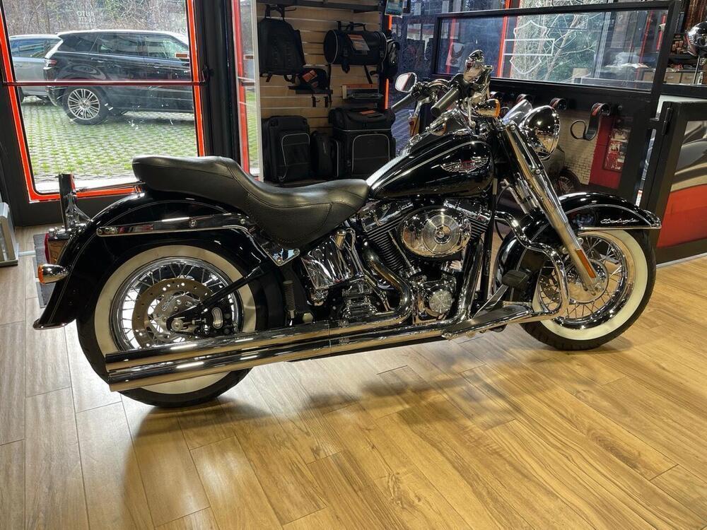 Harley-Davidson 1450 Deluxe (2005 - 06) - FLSTNI (2)