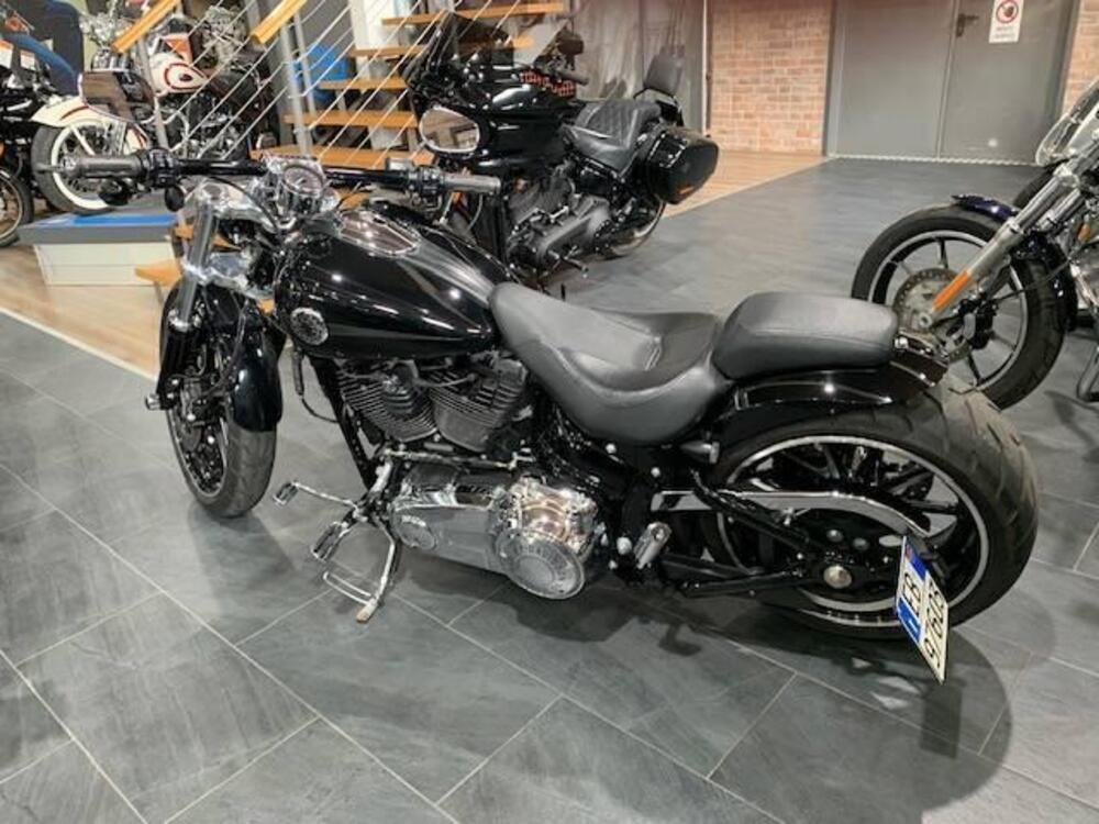 Harley-Davidson 1690 Breakout (2013 - 17) - FXSB (5)