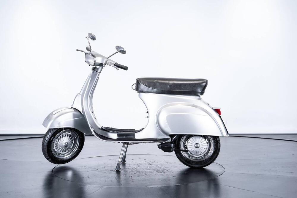 Piaggio VESPA 50 V8