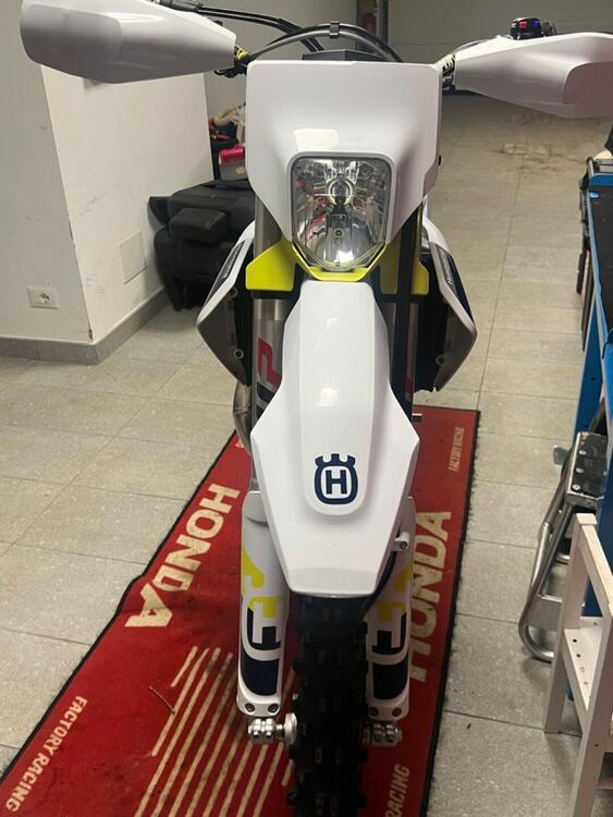 Husqvarna TE 150i (2023) (2)