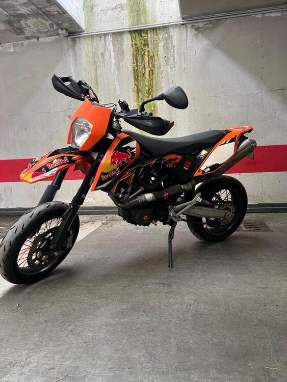 KTM 690 SMC (2008- 11) (4)