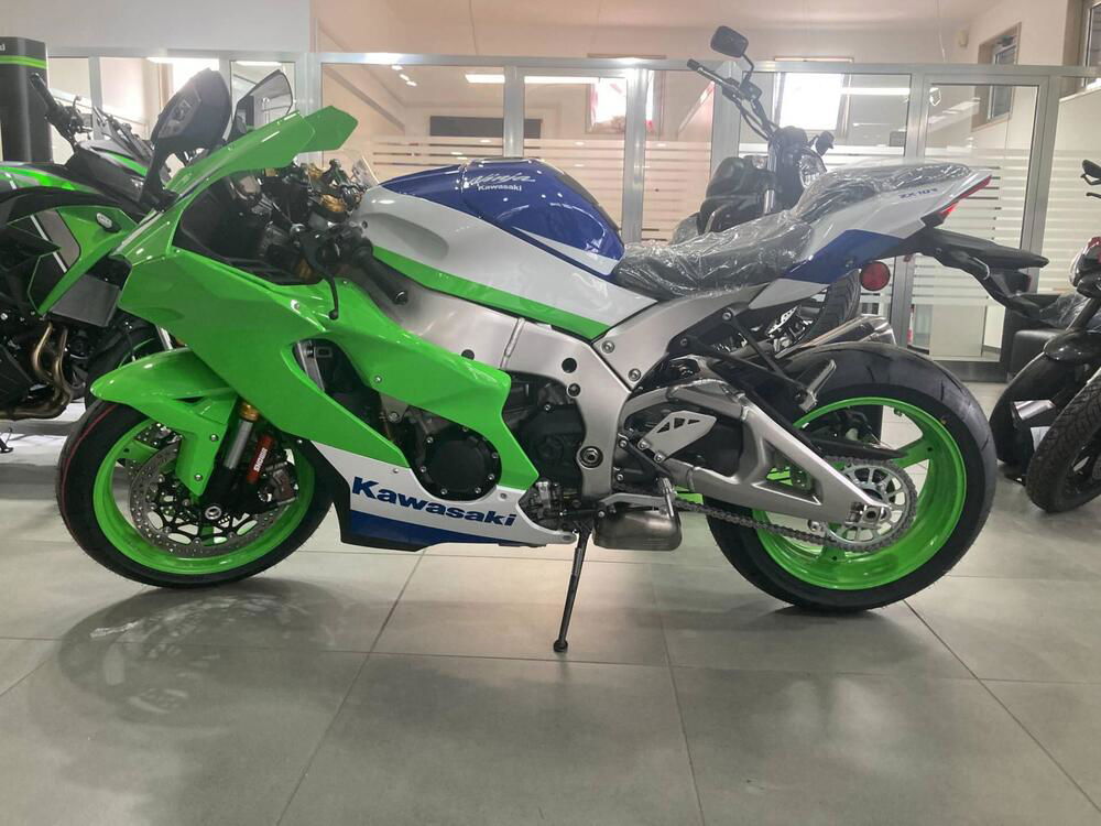 Kawasaki Ninja 1000 ZX-10R 40th Anniversary Edition (2024) (2)