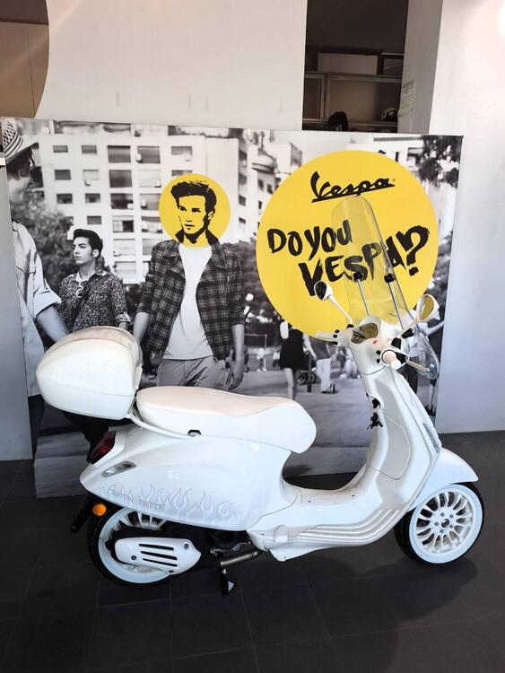 Vespa Sprint 125 Justin Bieber (2022 - 24) (2)