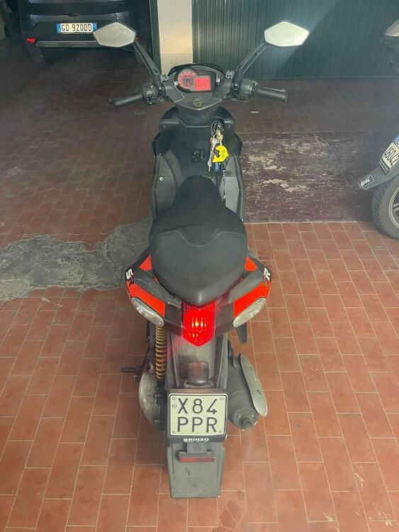 Aprilia SR 50 R (2018 - 20) (2)