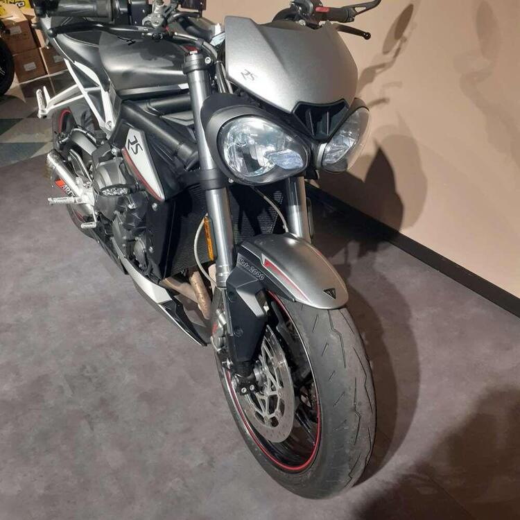 Triumph Street Triple RS (2017 - 19) (4)