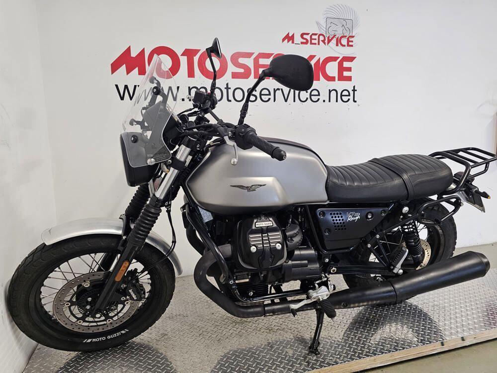 Moto Guzzi V7 III Rough (2018 - 20) (2)