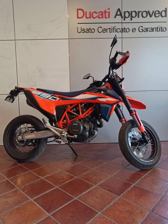 KTM 690 SMC R (2023 - 24) (2)