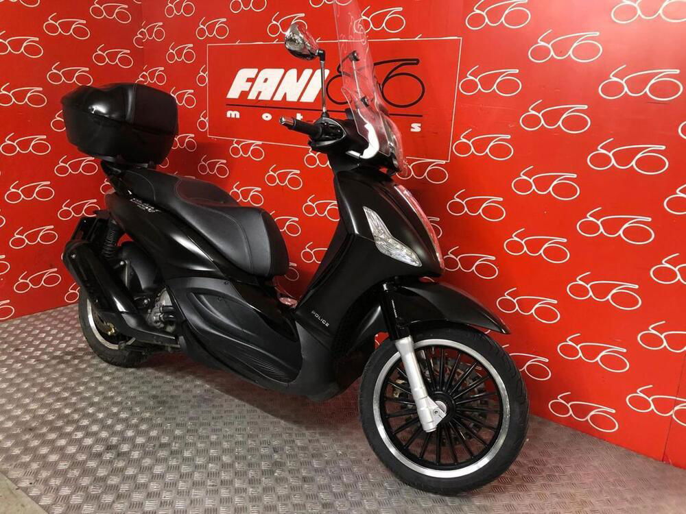 Piaggio Beverly 300 i.e. ABS-ASR (2016 - 20) (2)