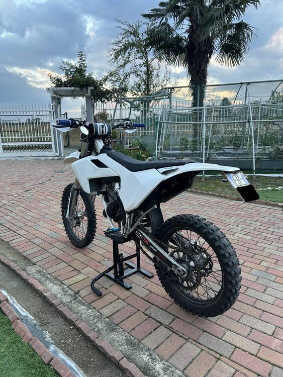 Husqvarna TC 125 (2018) (2)