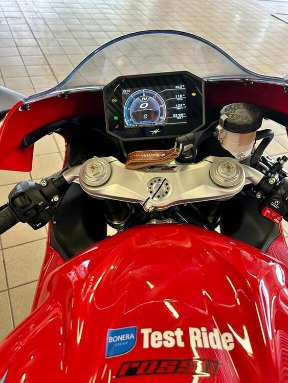 MV Agusta F3 800 Rosso (2021 - 23) (3)