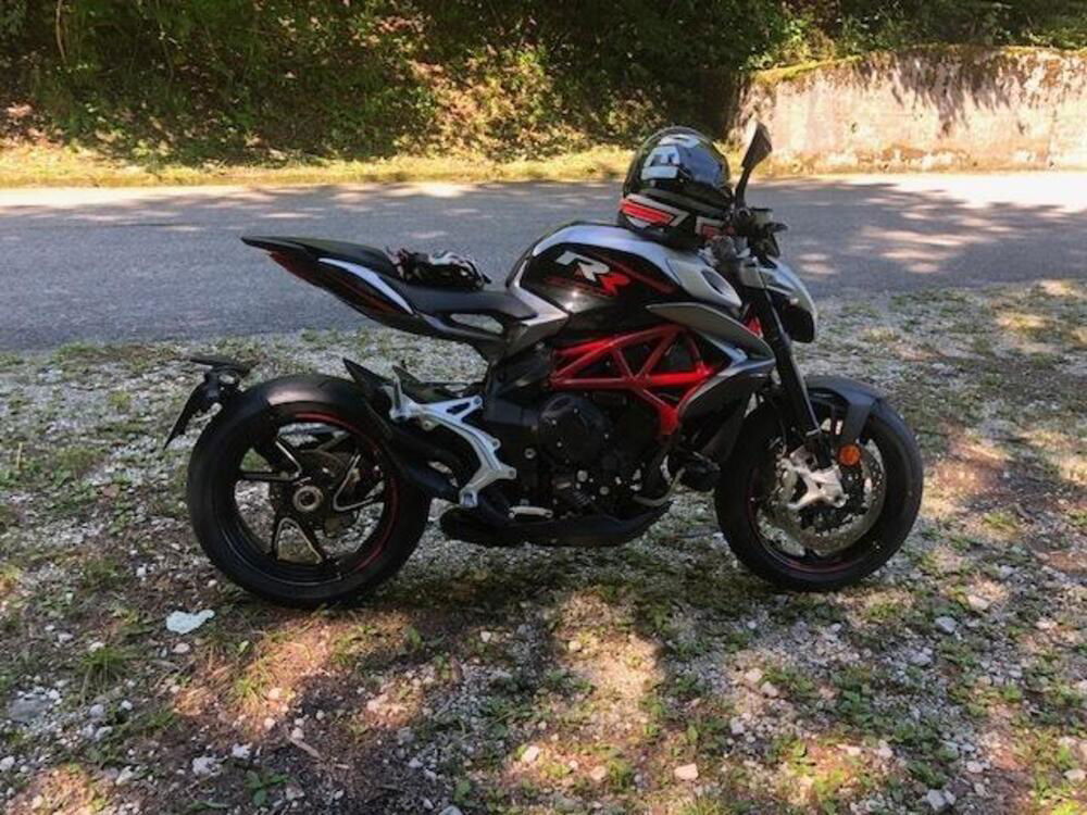 MV Agusta Brutale 800 RR (2017 - 20) (2)