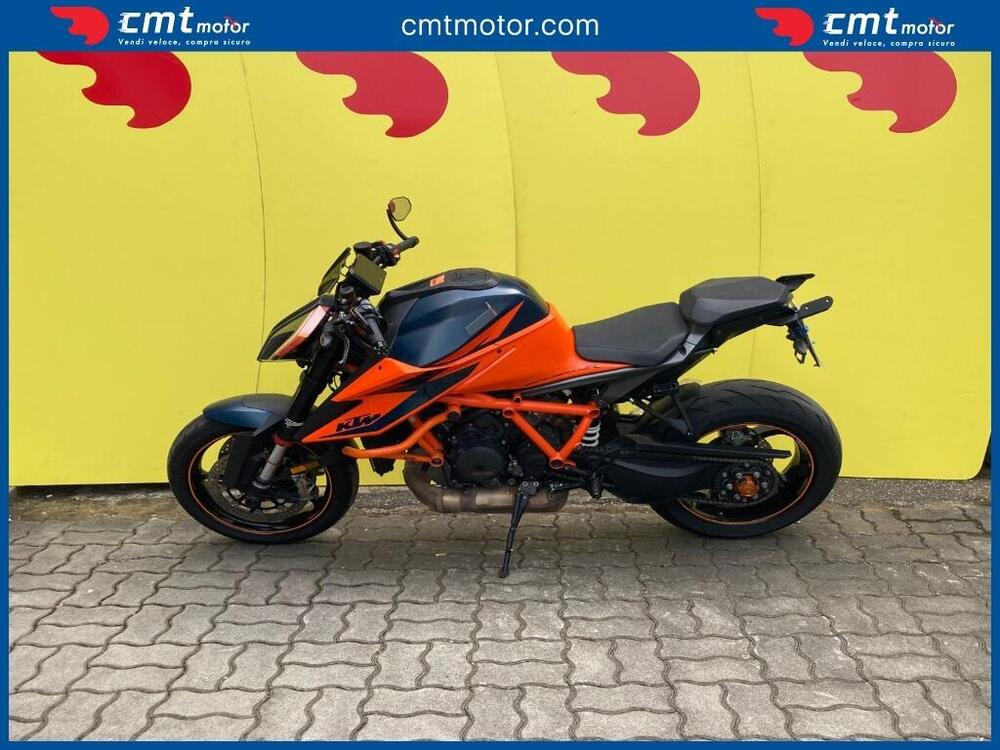 KTM 1290 Super Duke R (2020) (3)