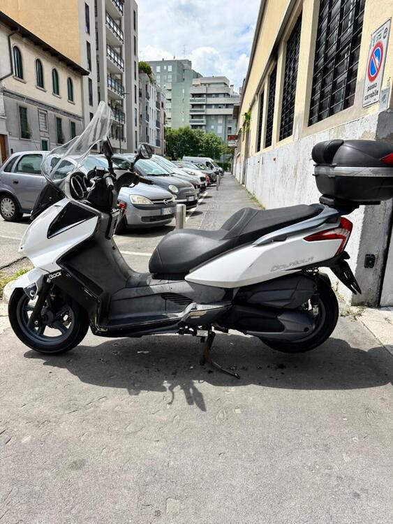 Kymco Downtown 300i ABS (2009 - 17)