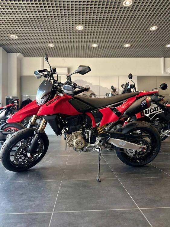 Ducati Hypermotard 698 Mono (2024) (3)