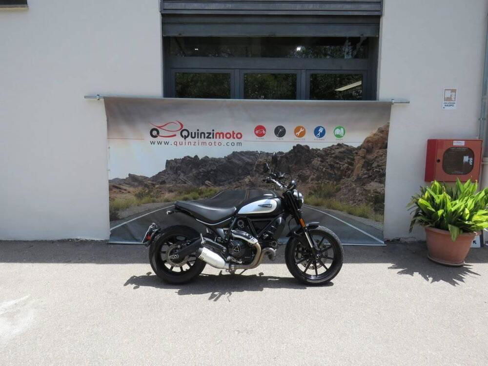 Ducati Scrambler 800 Icon Dark (2021 - 22)