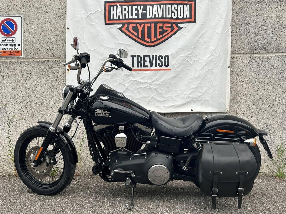 Harley-Davidson 1690 Street Bob (2017) - FXDB (2)