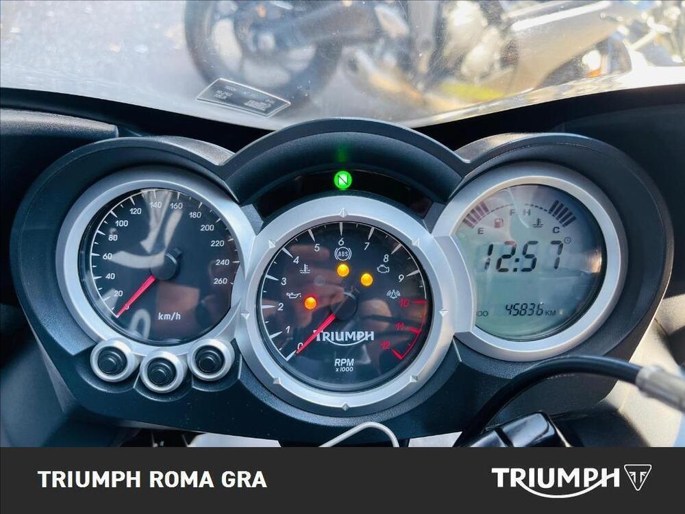 Triumph Sprint 1050 GT ABS (2010 - 2013) (2)