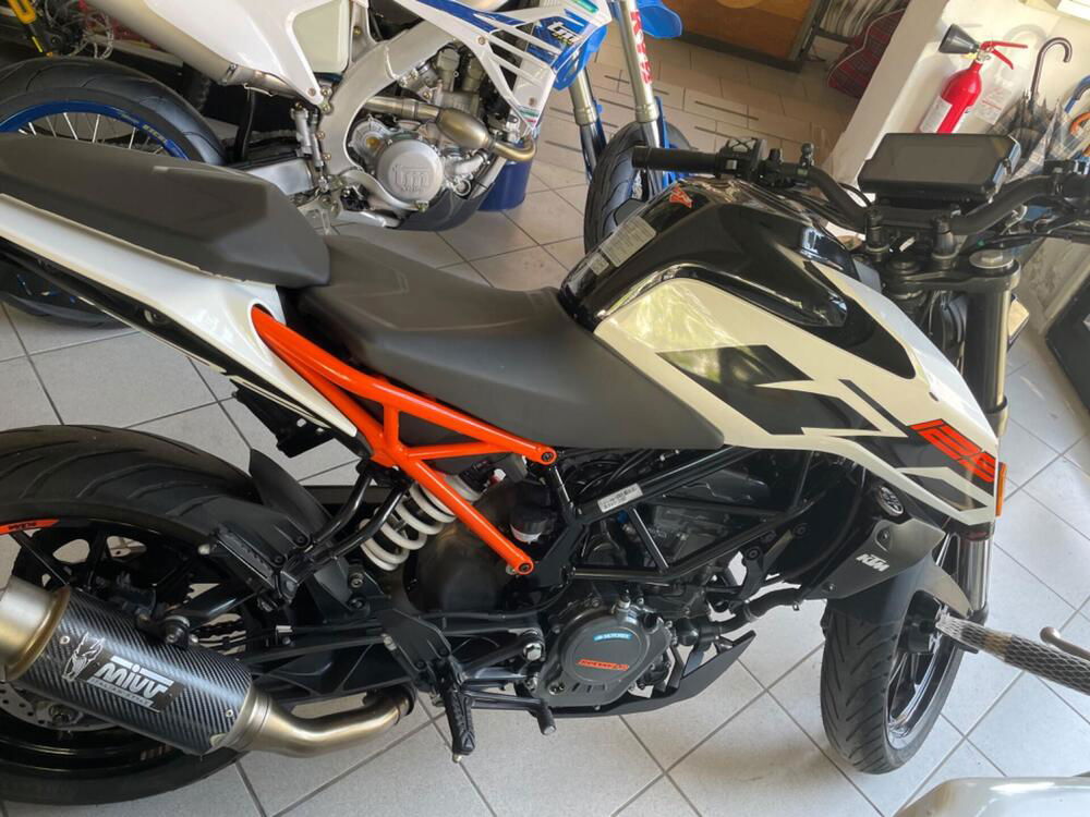 KTM 125 Duke ABS (2017 - 20) (2)