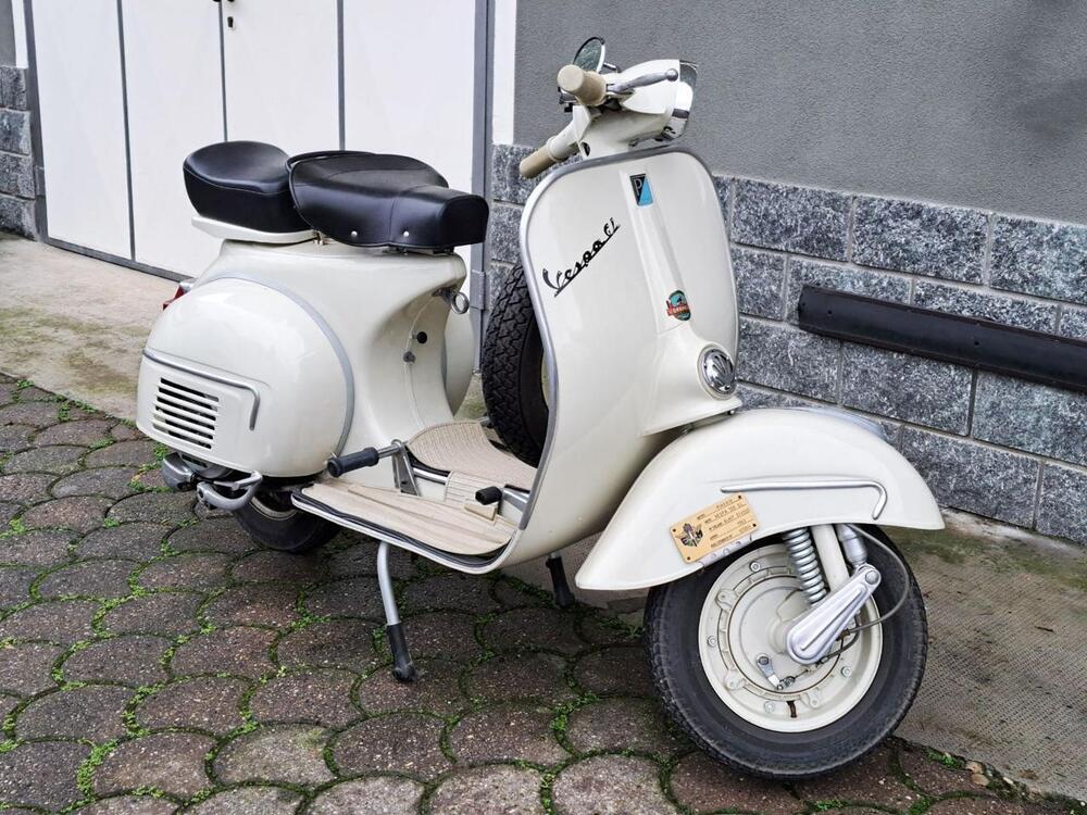 Piaggio Vespa 150 GL (3)