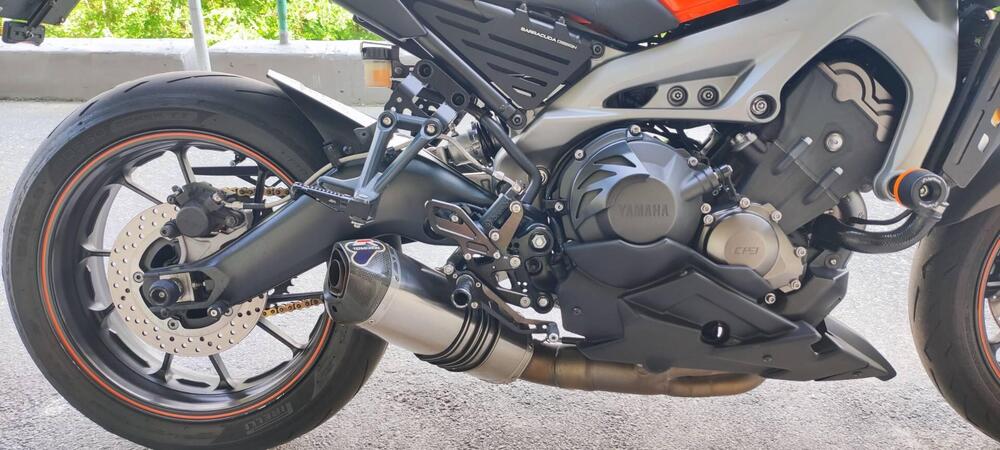 Yamaha MT-09 (2013 - 15) (2)