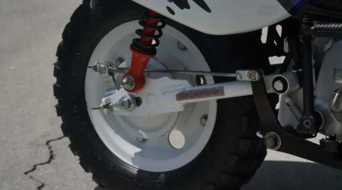 Venduta all'asta una mini Honda Africa Twin: il prezzo è da capogiro [GALLERY] (10)