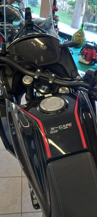 Moto Morini X-Cape 650 (2021 - 24) (4)