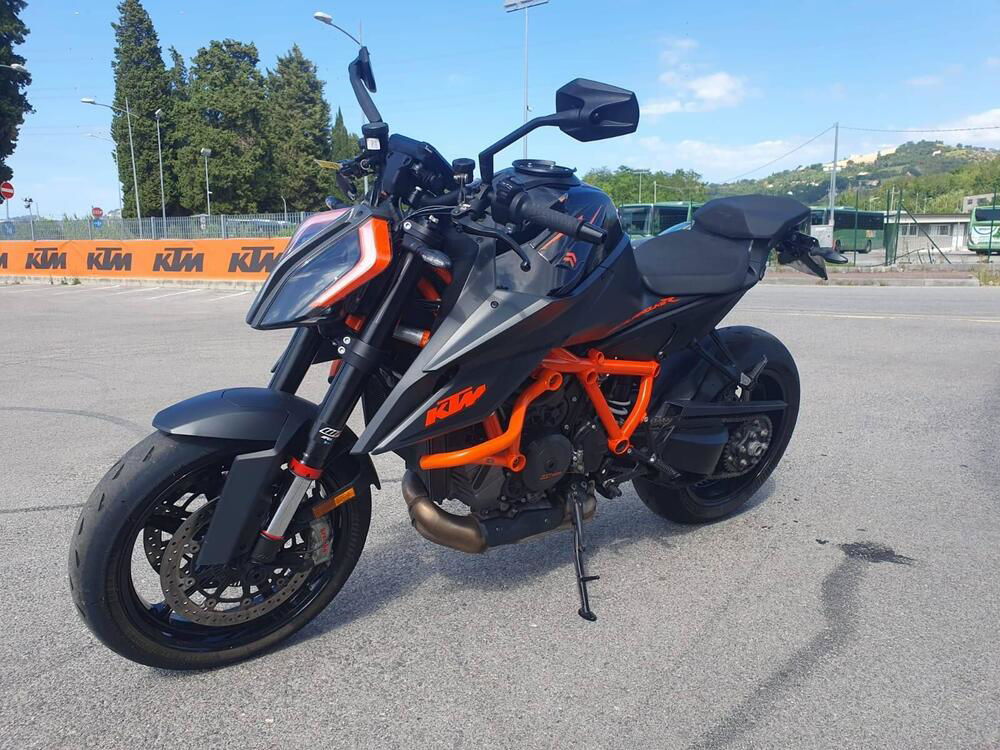 KTM 1290 Super Duke R (2021) (5)